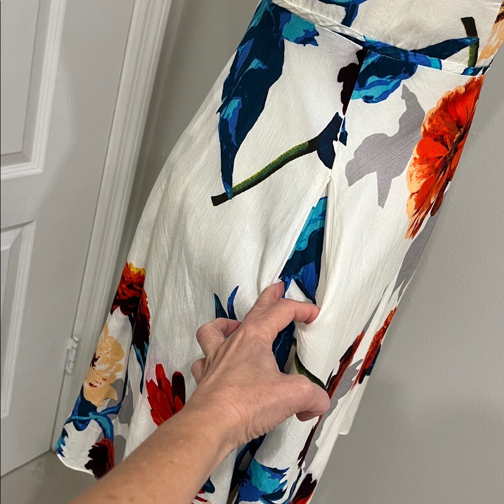 Floral Print Spaghetti Strap Dress - Picture 5 of 7